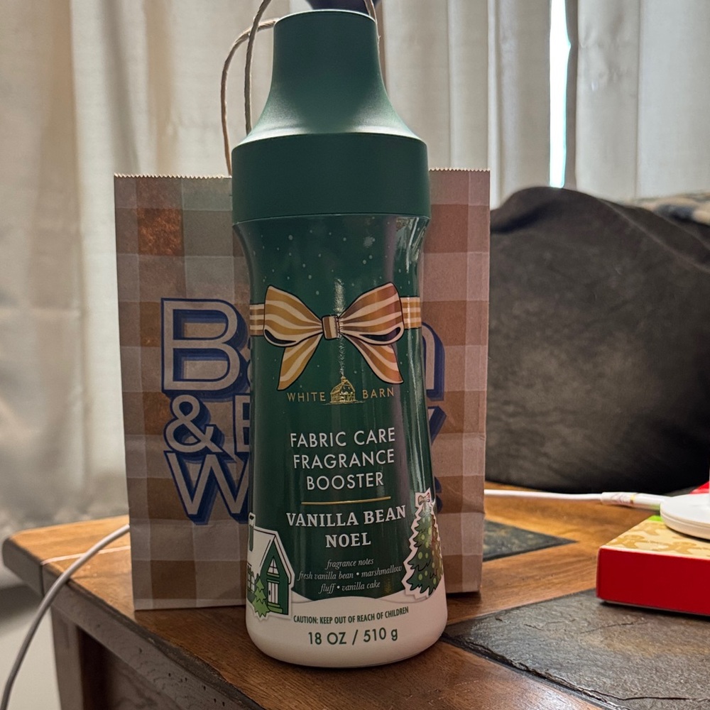 Vanilla Bean Noel Fabric Fragrance Booster